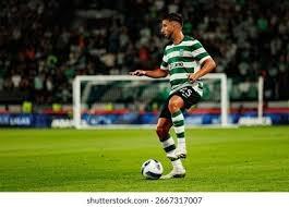 英雄联盟青训选手登上职业舞台