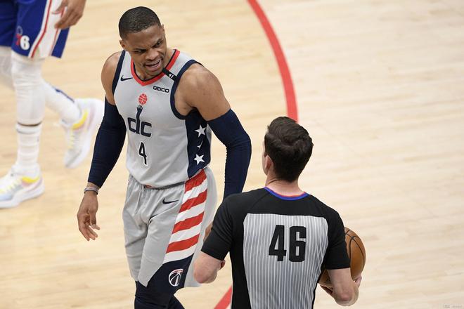 高的竞技水 高的竞技水